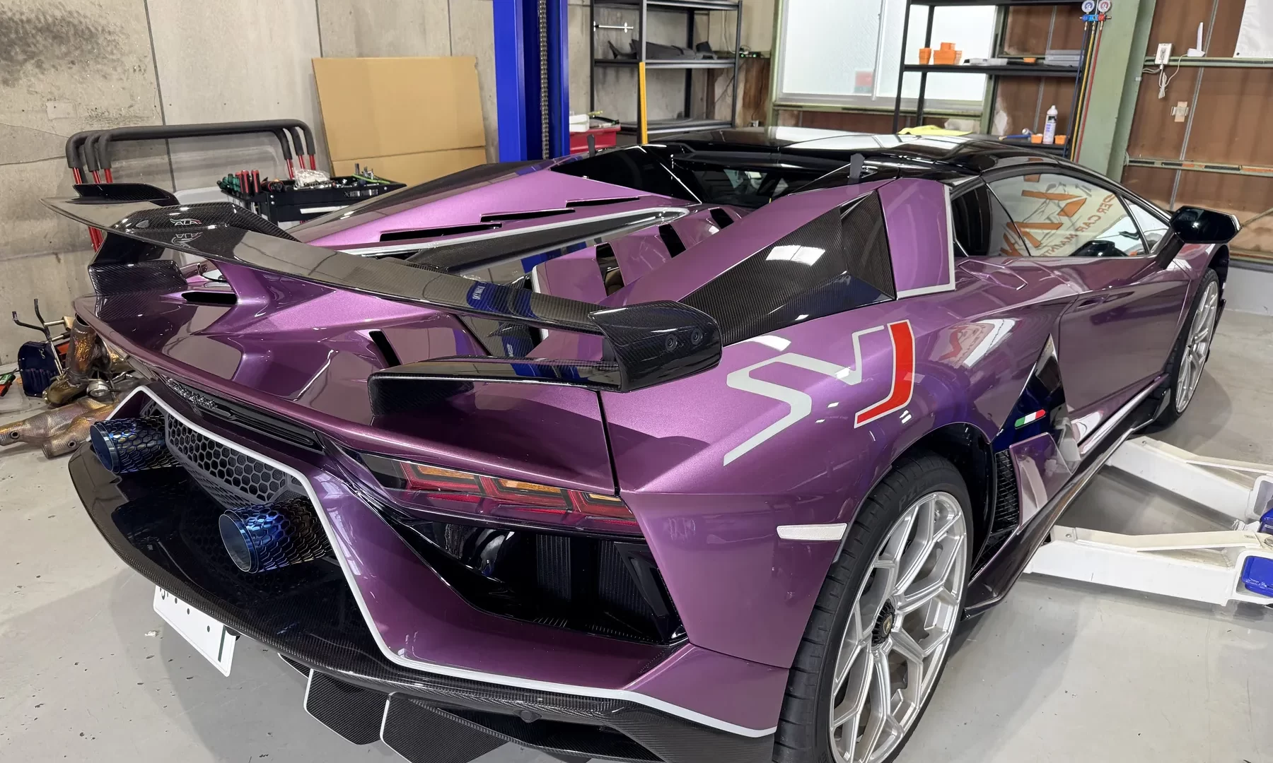 AVENTADOR SVJ（カスタム・メンテナンス）